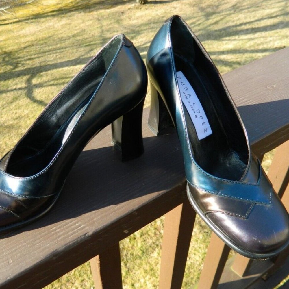 Pura Lopez High Heel Round Toe Pumps in Multi-Colored Shimmering Leather  US 6